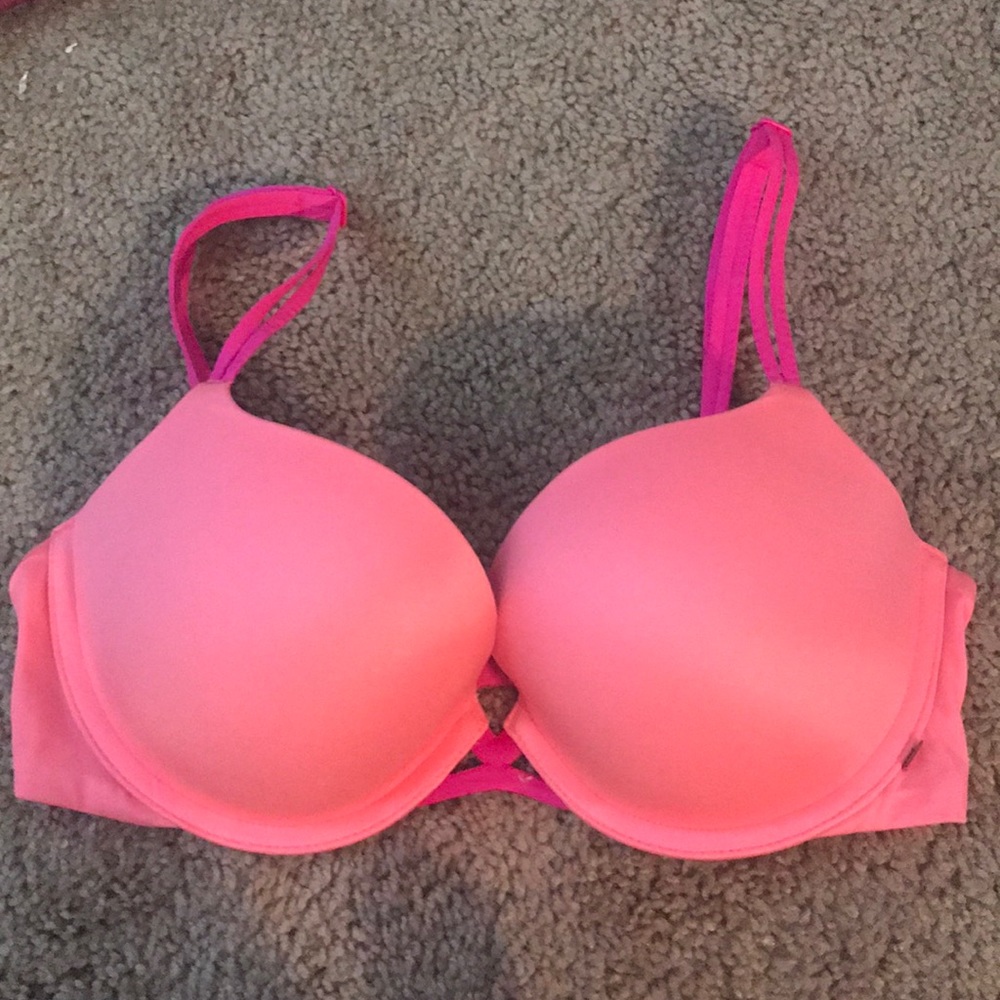 Victoria’s Secret padded bra